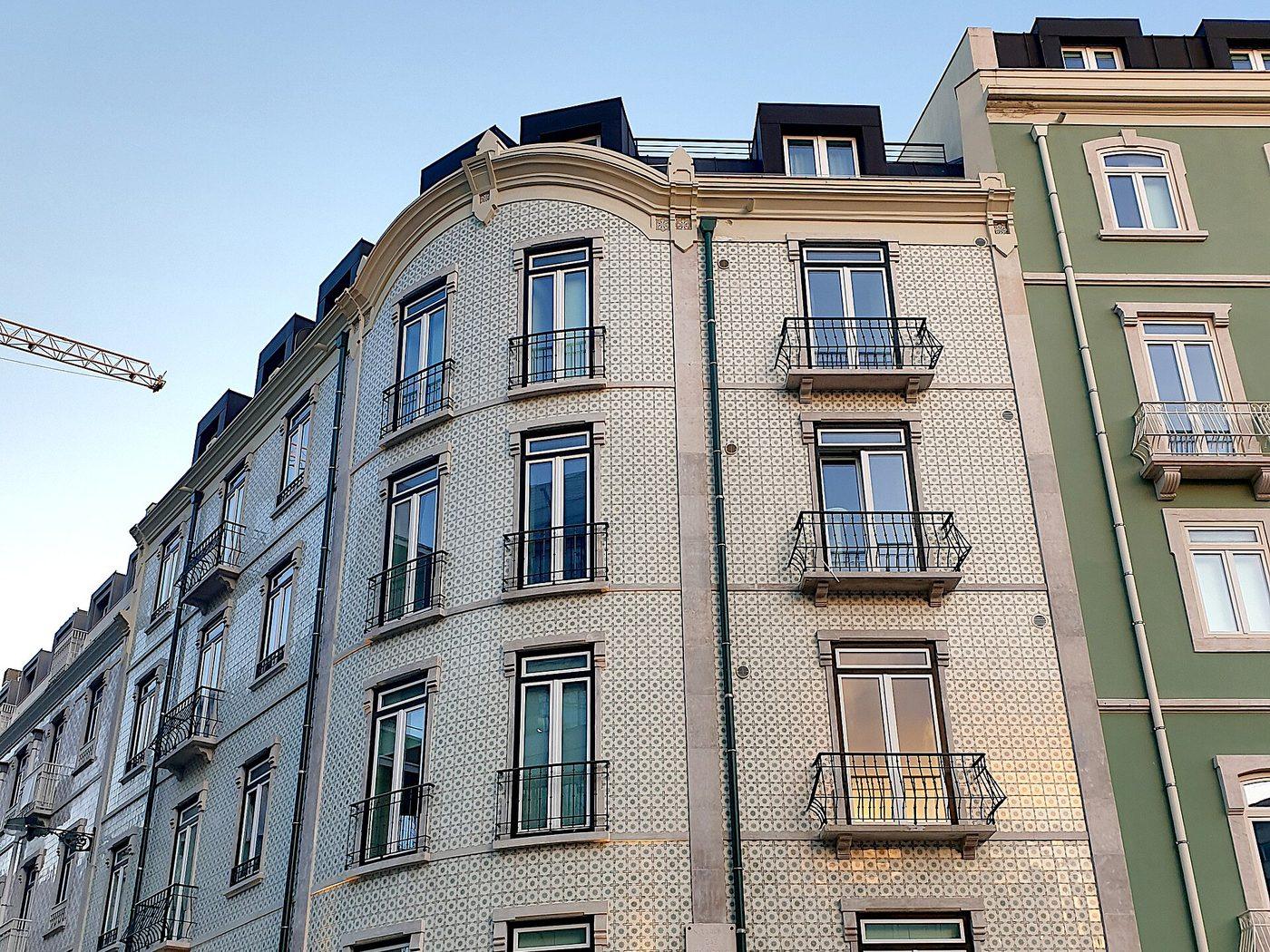 A tiled residential apartment building in central Lisbon